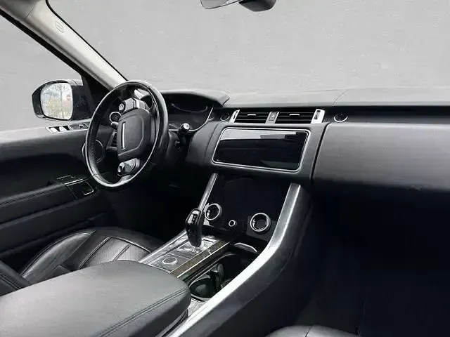 Gebraucht Land Rover Range Rover Sport SE 261 PS (191 kW) 2019 Schwarz (narvikblack) SUV