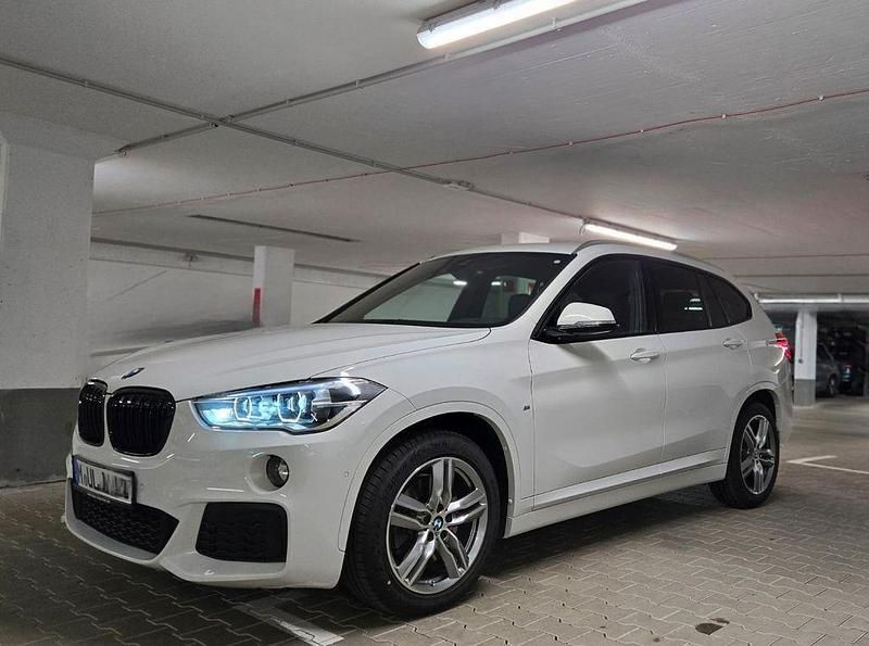 Schwarz Gebraucht 2018 BMW X1 M Sport SUV | 22.500 € (Superpreis) - Bild 1/4