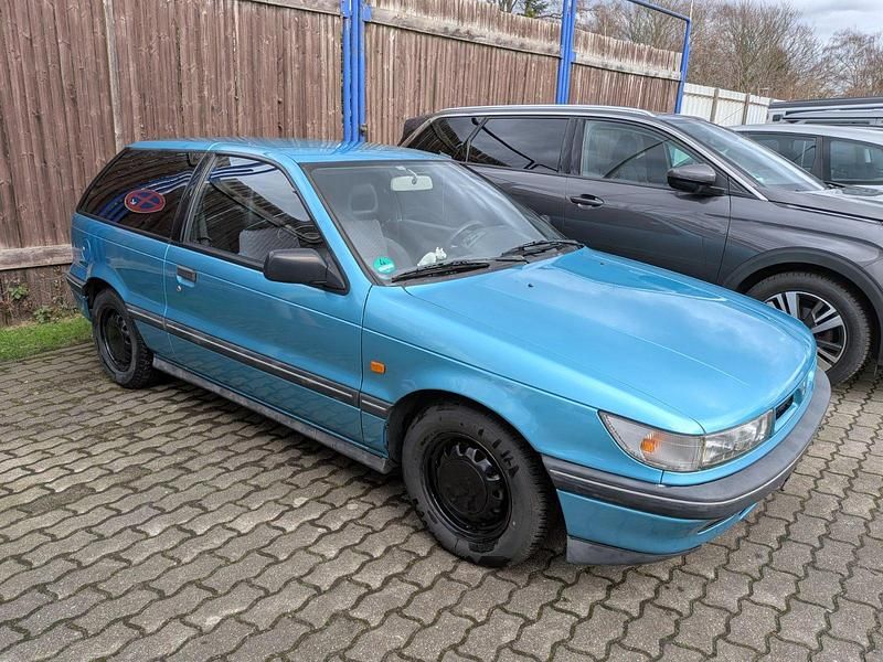 Gebraucht Mitsubishi Colt 84 PS (61 kW) 1989 Blau Kleinwagen