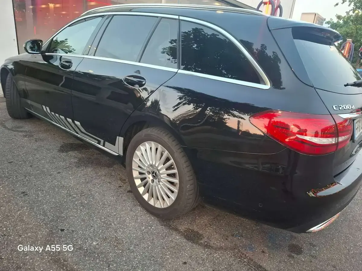 Gebraucht Mercedes C200 Exclusive 136 PS (100 kW) 2018 Schwarz Kombi