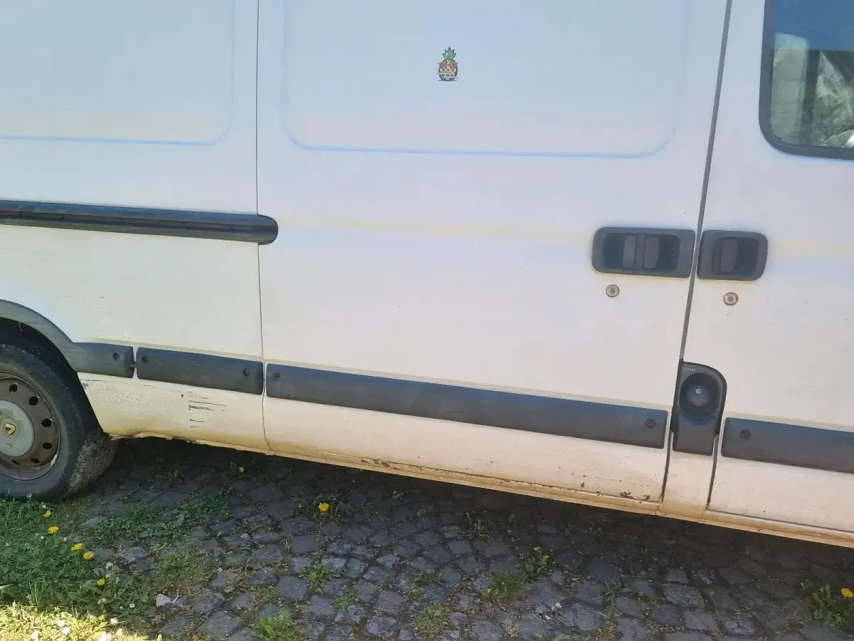 Gebraucht Renault Master 120 PS (88 kW) 2002 Weiß Van / Kleinbus