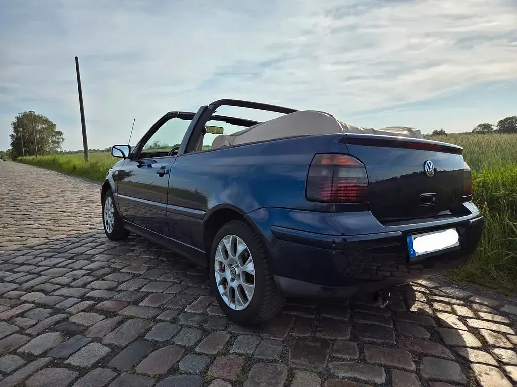 Gebraucht VW Golf Highline 101 PS (74 kW) 2000 Blau Cabrio