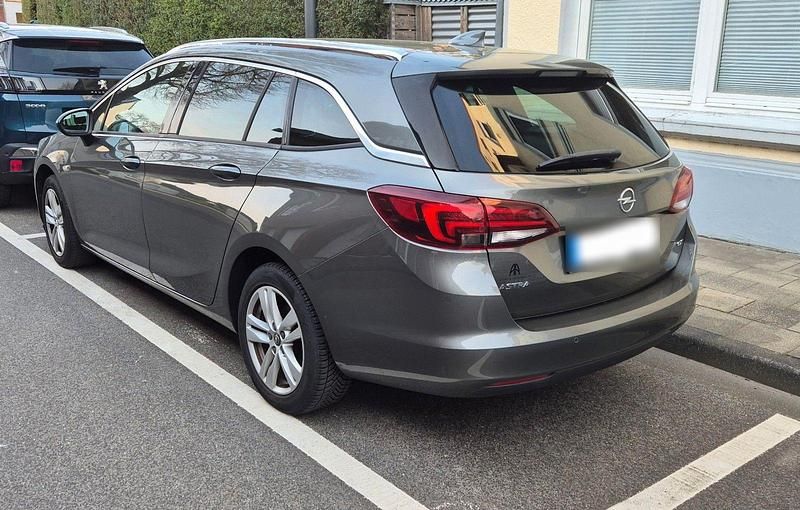 Gebraucht Opel Astra Dynamic 110 PS (80 kW) 2017 Grau Kombi