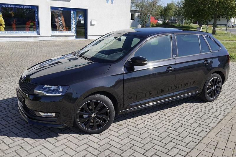 Schwarz Gebraucht 2017 Skoda Rapid Monte Carlo Kombi | 9.699 € (Fairer Preis) - Bild 1/4