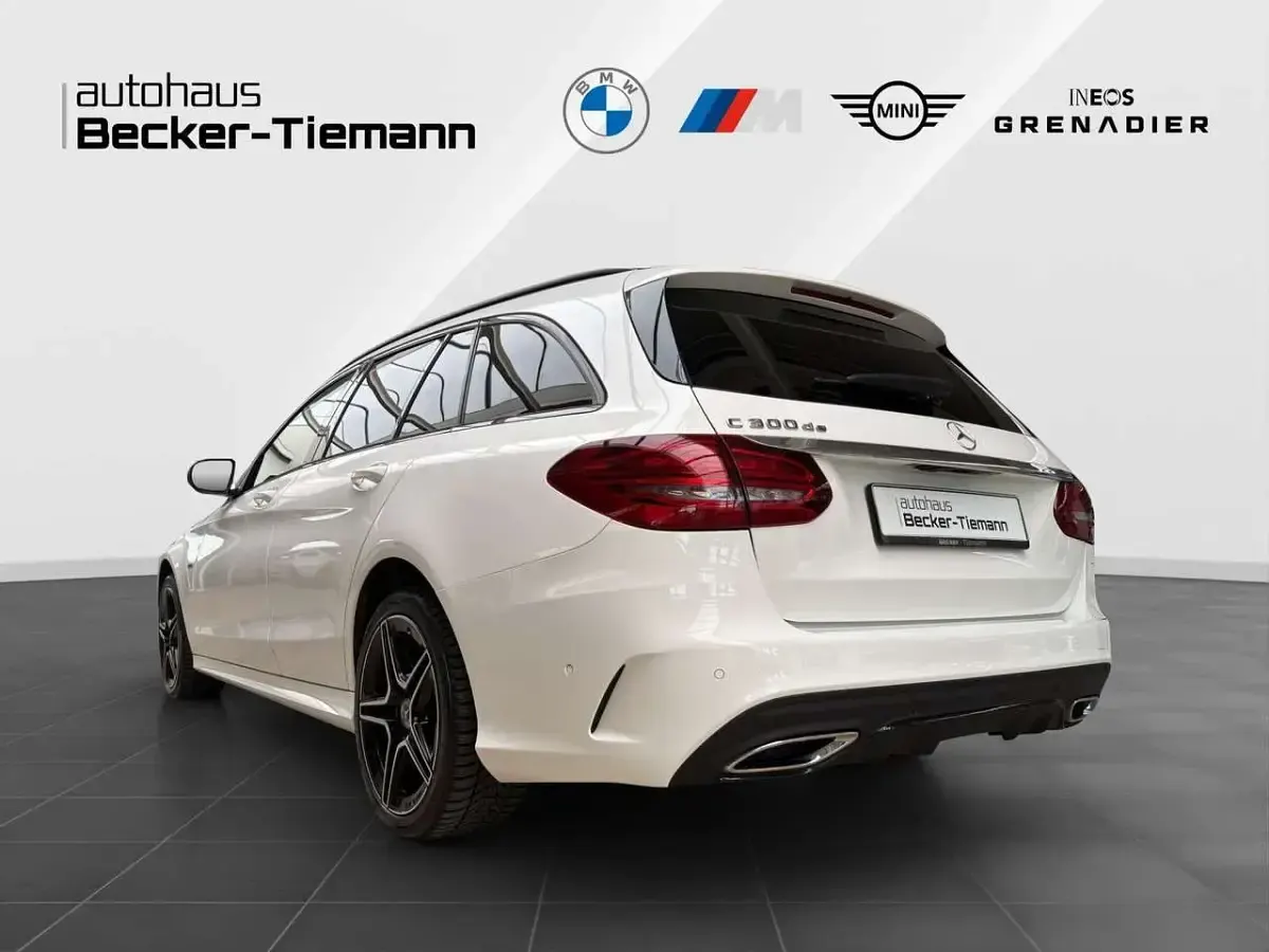 Gebraucht Mercedes C300e AMG 306 PS (225 kW) 2020 Polarweiss  unilack Kombi