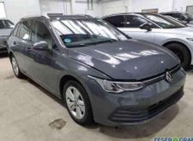 Gebraucht VW Golf VIII Life 150 PS (110 kW) 2024 Grau Kombi