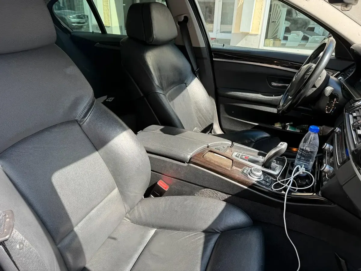 Używany BMW 535 313 KM (230 kW) 2012 Czarny Sedan/Limuzyna