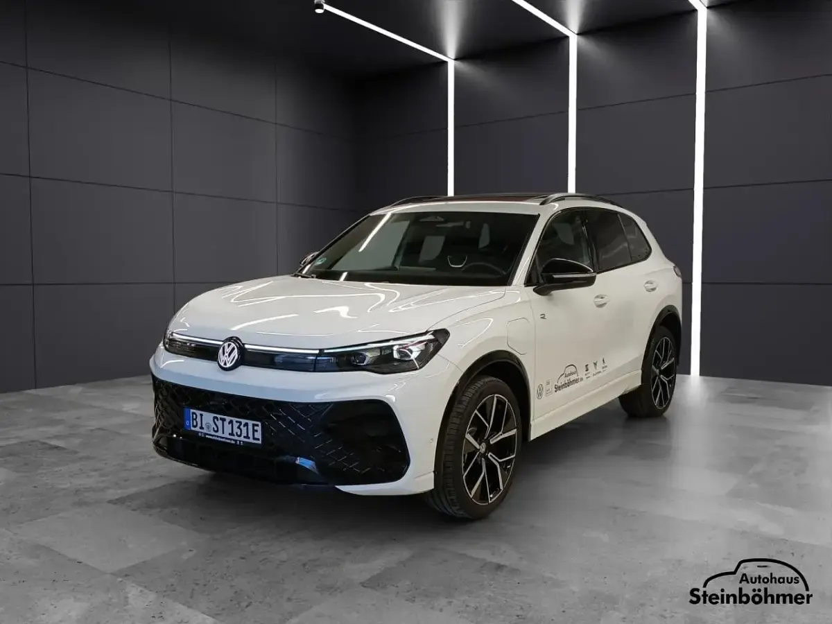 Gebraucht VW Tiguan R-line 272 PS (200 kW) 2025 Pure white SUV