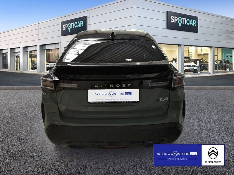 Gebraucht Citroën e-C4 114 kW (156 PS) 2025 Grün Limousine