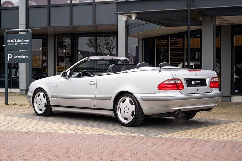 Gebraucht Mercedes CLK320 Elegance 224 PS (164 kW) 2000 Silber Cabrio