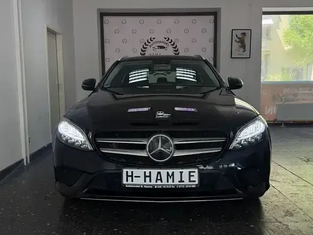 Gebraucht Mercedes C200 184 PS (135 kW) 2020 Schwarz Kombi