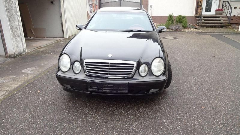 Gebraucht Mercedes CLK200 Avantgarde 136 PS (100 kW) 1999 Schwarz Coupé