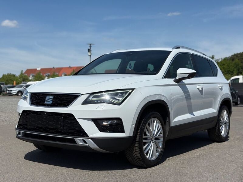 Weiß Gebraucht 2018 Seat Ateca XCELLENCE SUV | 14.200 € (Fairer Preis) - Bild 1/4