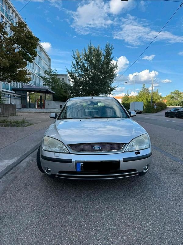 Silber Gebraucht 2003 Ford Mondeo Ghia Limousine | 2.099 € (Fairer Preis) - Bild 1/4