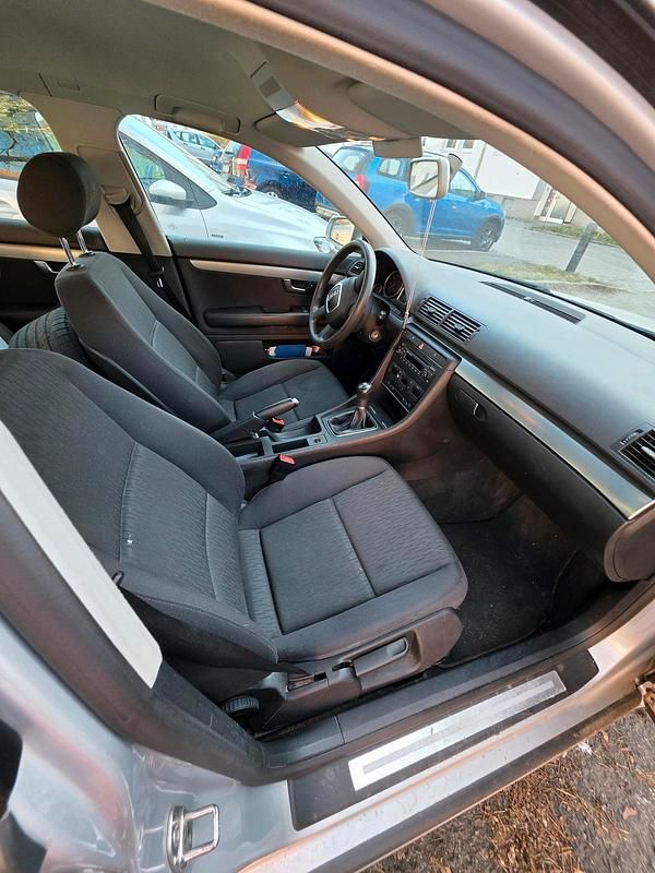 Gebraucht Audi A4 2005 Grau Limousine