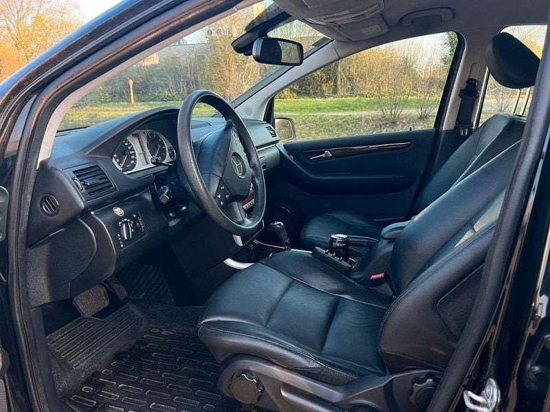 Gebraucht Mercedes B170 116 PS (85 kW) 2008 Schwarz Van / Kleinbus