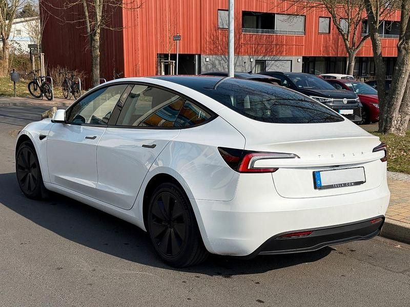 Gebraucht Tesla Model 3 RWD 208 kW (283 PS) 2023 Weiß Limousine