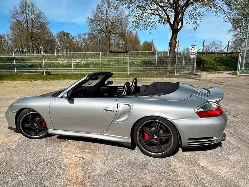 Silber Gebraucht 2004 Porsche 996 Turbo Cabrio | 51.900 € - Bild 1/4