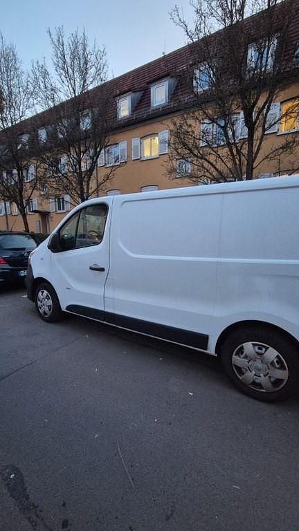 Gebraucht Opel Vivaro 116 PS (85 kW) 2017 Weiß Van / Kleinbus