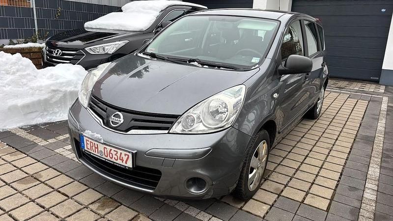 Gebraucht Nissan Note Visia 88 PS (64 kW) 2012 Grau Kleinwagen
