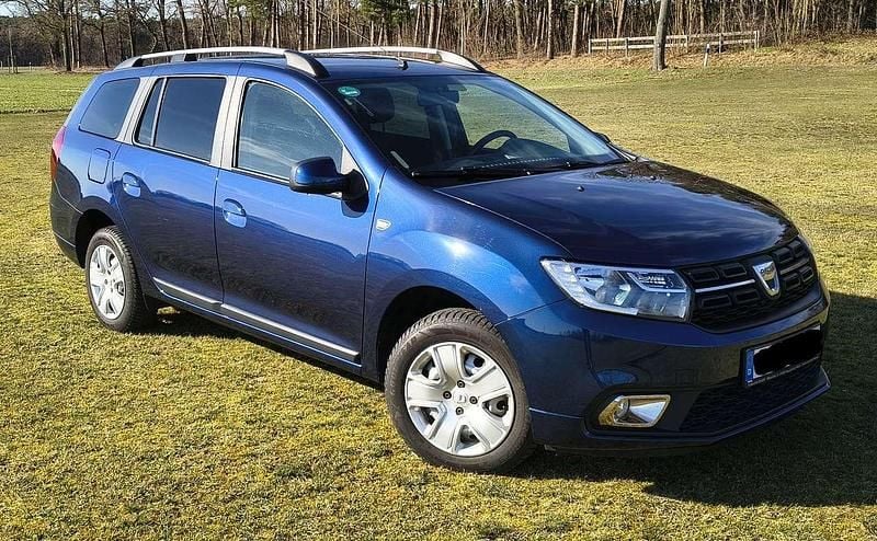 Gebraucht Dacia Logan Lauréate 90 PS (66 kW) 2018 Blau Kombi