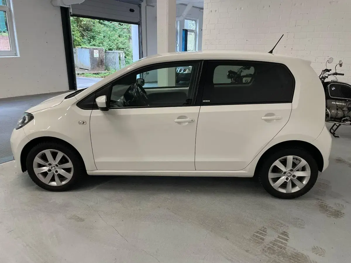 Gebraucht Skoda Citigo Clever 60 PS (44 kW) 2019 Weiß Kleinwagen