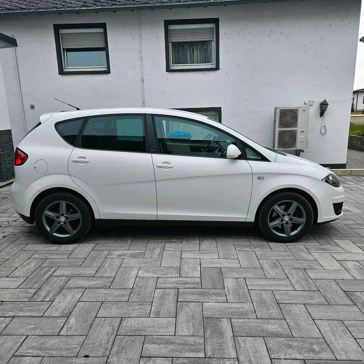 Gebraucht Seat Altea 105 PS (77 kW) 2015 Weiß Limousine