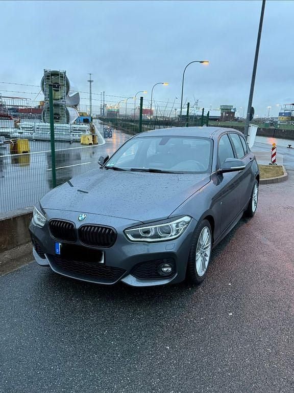Gebraucht BMW 118 M Sport 136 PS (100 kW) 2019 Grau Kleinwagen