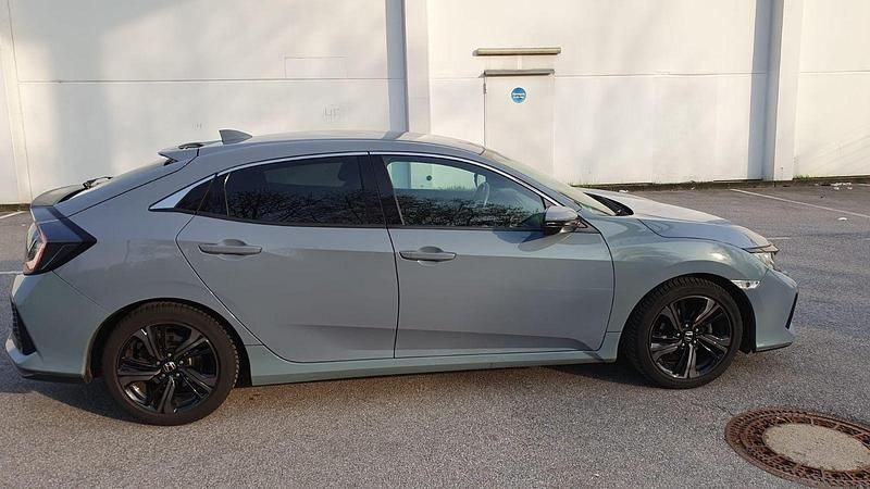 Gebraucht Honda Civic Elegance 129 PS (94 kW) 2017 Blau Limousine