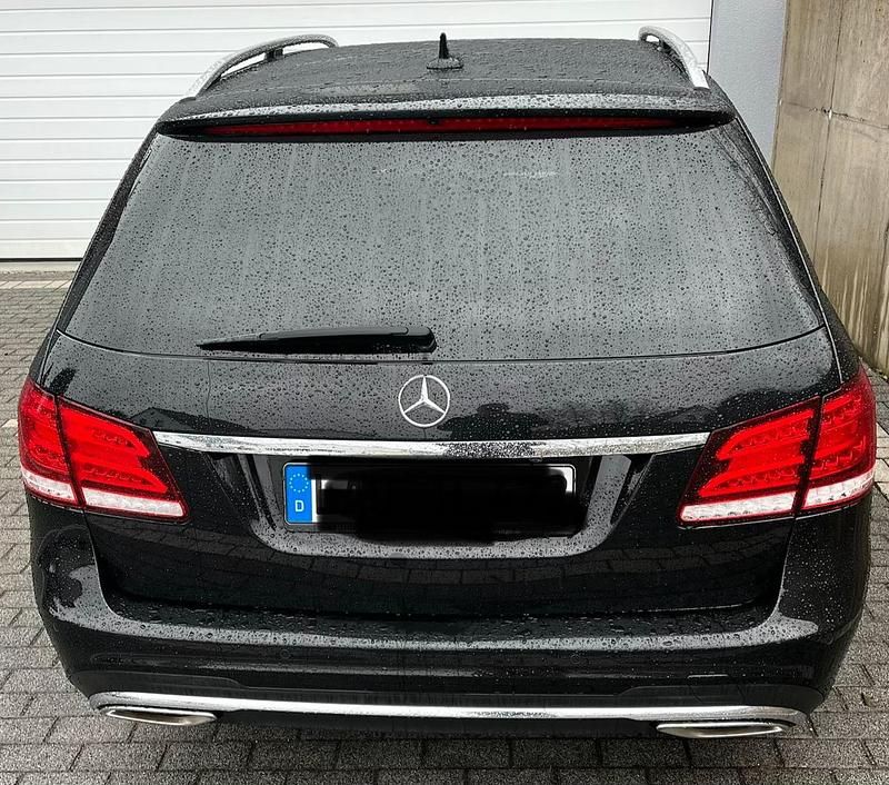 Gebraucht Mercedes E350 AMG 258 PS (189 kW) 2016 Schwarz Kombi