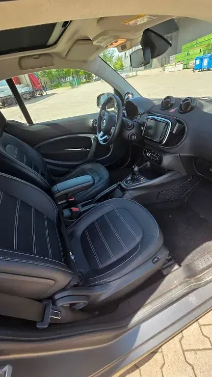 Gebraucht Smart ForTwo Electric Drive 60 kW (82 PS) 2021 Grau Coupé
