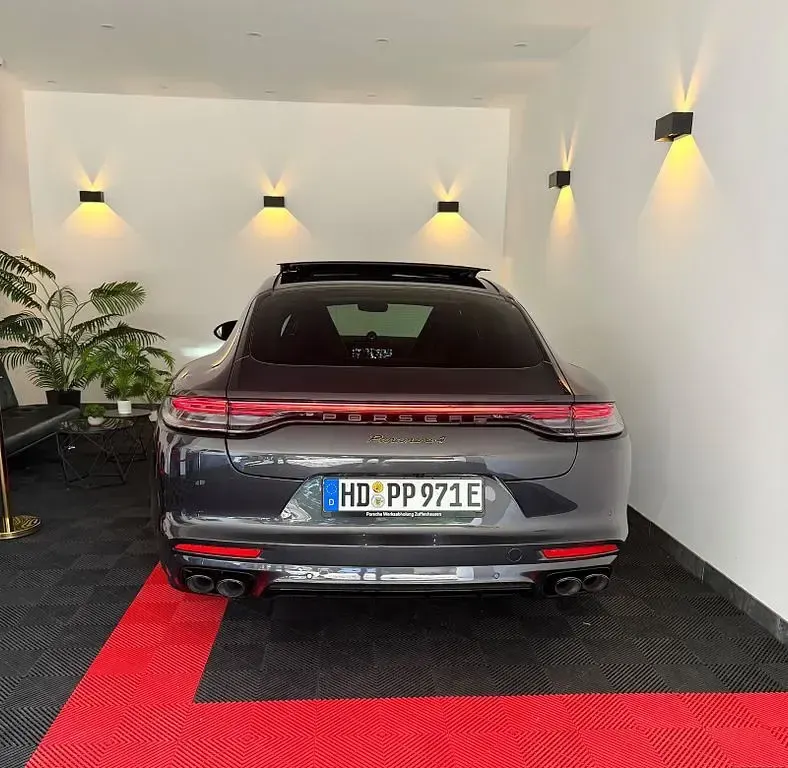 Gebraucht Porsche Panamera 4 E-Hybrid Platinum Edition 330 PS (242 kW) 2022 Vulkangraumetallic Kleinwagen
