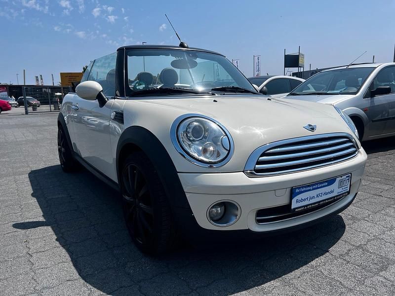 Pepper white Gebraucht 2010 Mini Cooper Cabriolet Cabrio | 6.990 € (Fairer Preis) - Bild 1/4