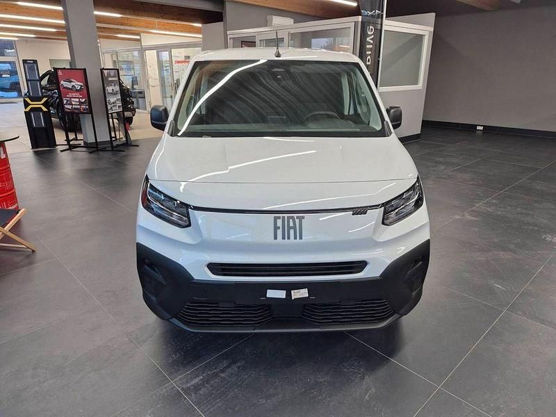 Neu Fiat Doblò Easy 102 PS (75 kW) 2026 Weiß Van / Kleinbus