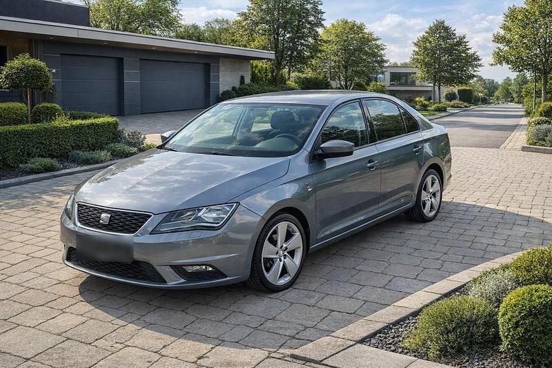 Gebraucht Seat Toledo 122 PS (89 kW) 2014 Grau Kleinwagen
