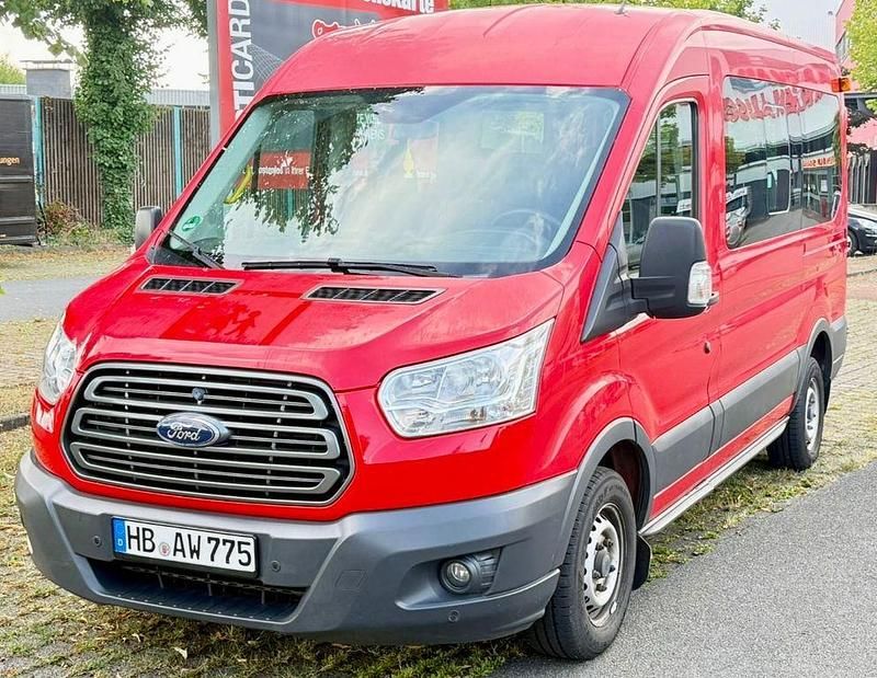 Rot Gebraucht 2016 Ford Transit Van / Kleinbus | 11.700 € (Fairer Preis) - Bild 1/4