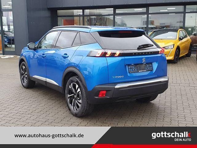 Second-hand Peugeot e-2008 Allure 100 kW (136 CP) 2021 Albastru SUV