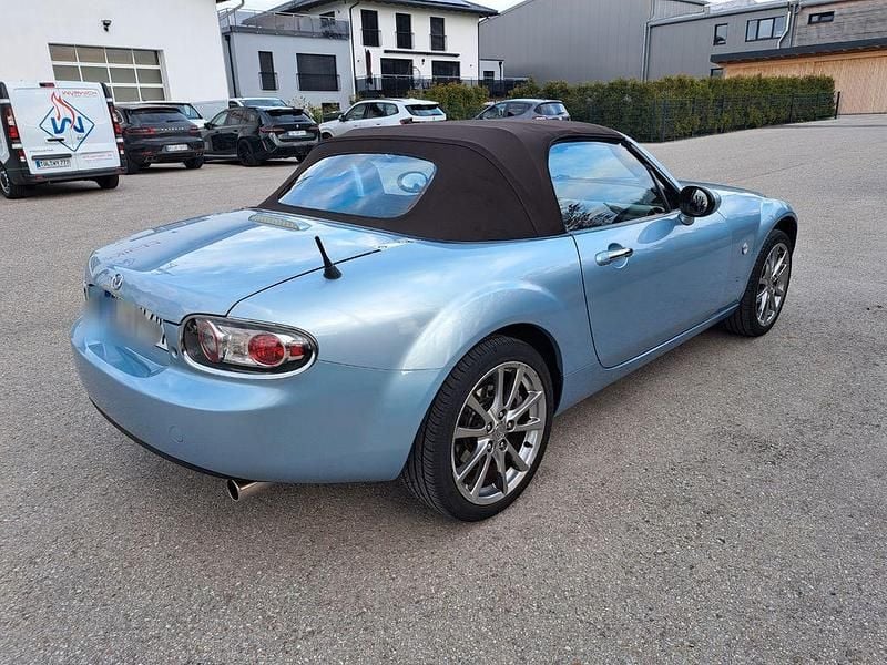 Gebraucht Mazda MX5 126 PS (92 kW) 2008 Blau Cabrio