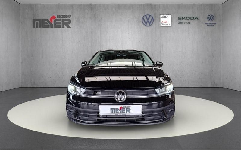 Gebraucht VW Polo Life 95 PS (69 kW) 2025 Deep black perleffekt Limousine