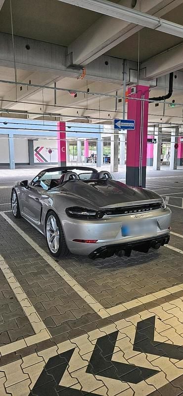 Gebraucht Porsche 718 Spyder 420 PS (308 kW) 2021 Silber Cabrio
