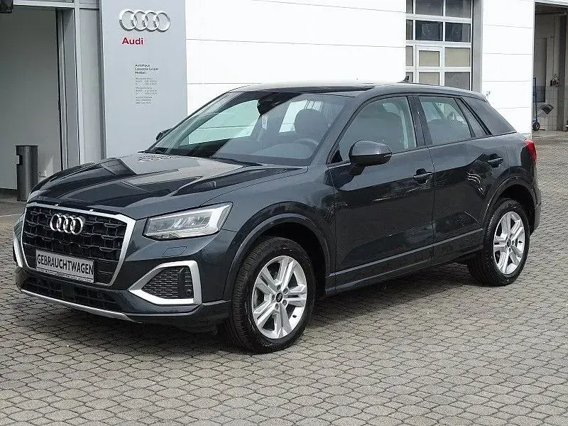 Gebraucht Audi Q2 Advanced 150 PS (110 kW) 2024 Manhattangrau (metallic) SUV