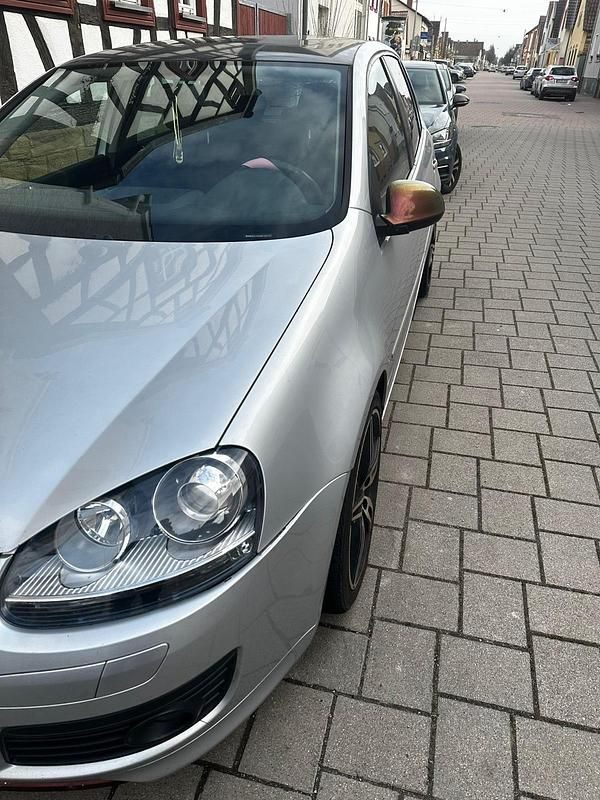 Gebraucht VW Golf V Sport 102 PS (75 kW) 2007 Grau Limousine