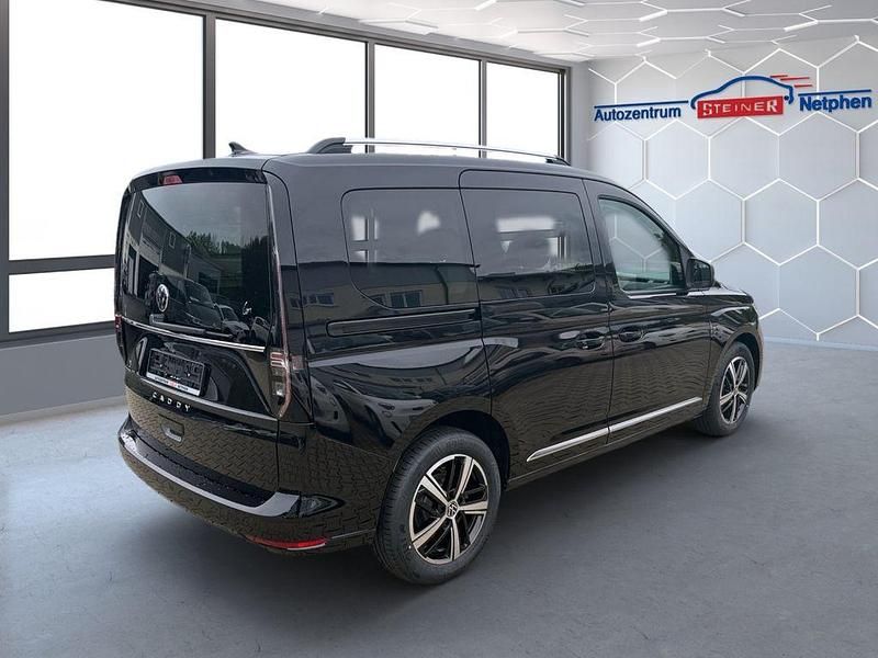 Neu VW Caddy Style 116 PS (85 kW) 2026 Schwarz Van / Kleinbus
