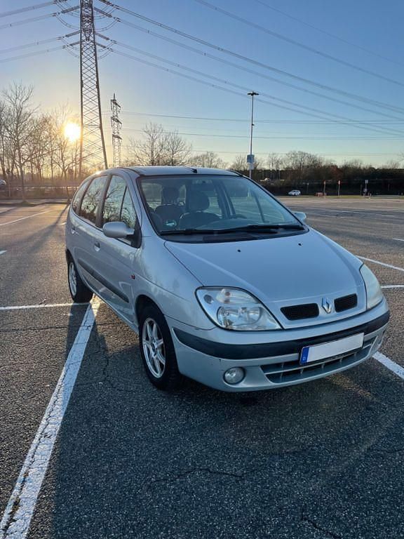 Gebraucht Renault Scénic Expression 139 PS (102 kW) 2002 Grau Van / Kleinbus