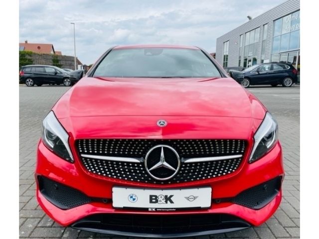 Rot jupiterrot unilackrot Gebraucht 2017 Mercedes A180 AMG line Limousine | 20.980 € (Teuer) - Bild 1/4