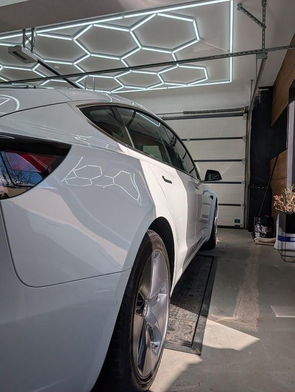 Gebraucht Tesla Model 3 Standard Range Plus 239 kW (325 PS) 2020 Weiß Limousine