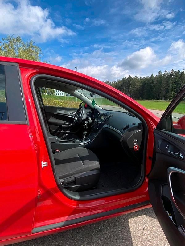 Gebraucht Opel Insignia 120 PS (88 kW) 2014 Rot Limousine