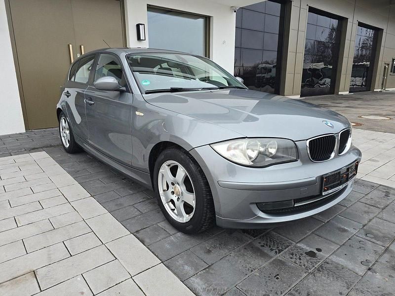 Gebraucht BMW 116 Advantage 122 PS (89 kW) 2009 Grau Kleinwagen