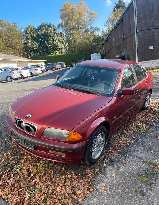 Andere farben Gebraucht 2000 BMW 320 Limousine | 1.050 € (Superpreis) - Bild 1/4