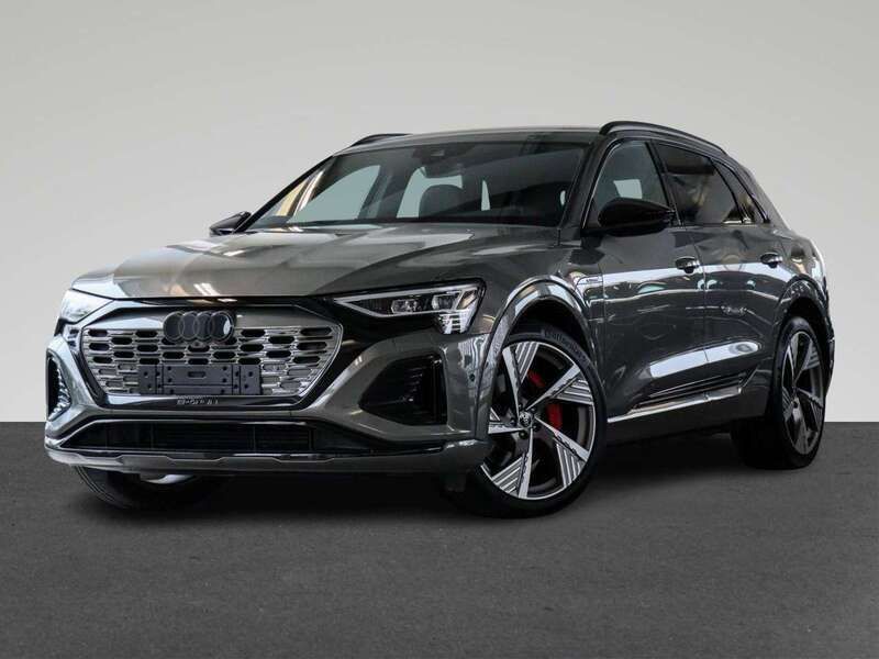 Chronosgrau metallic Gebraucht 2023 Audi Q8 e-tron S-Line SUV | 55.930 € - Bild 1/2